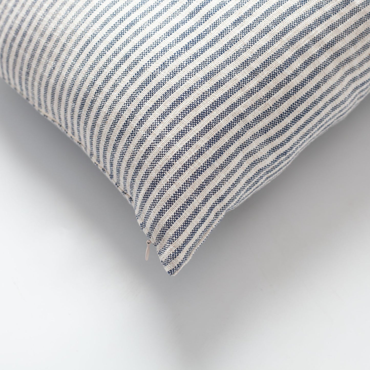 Zuma - Linen Striped 100% Natural Throw Pillow 45x45 - Navy Blue