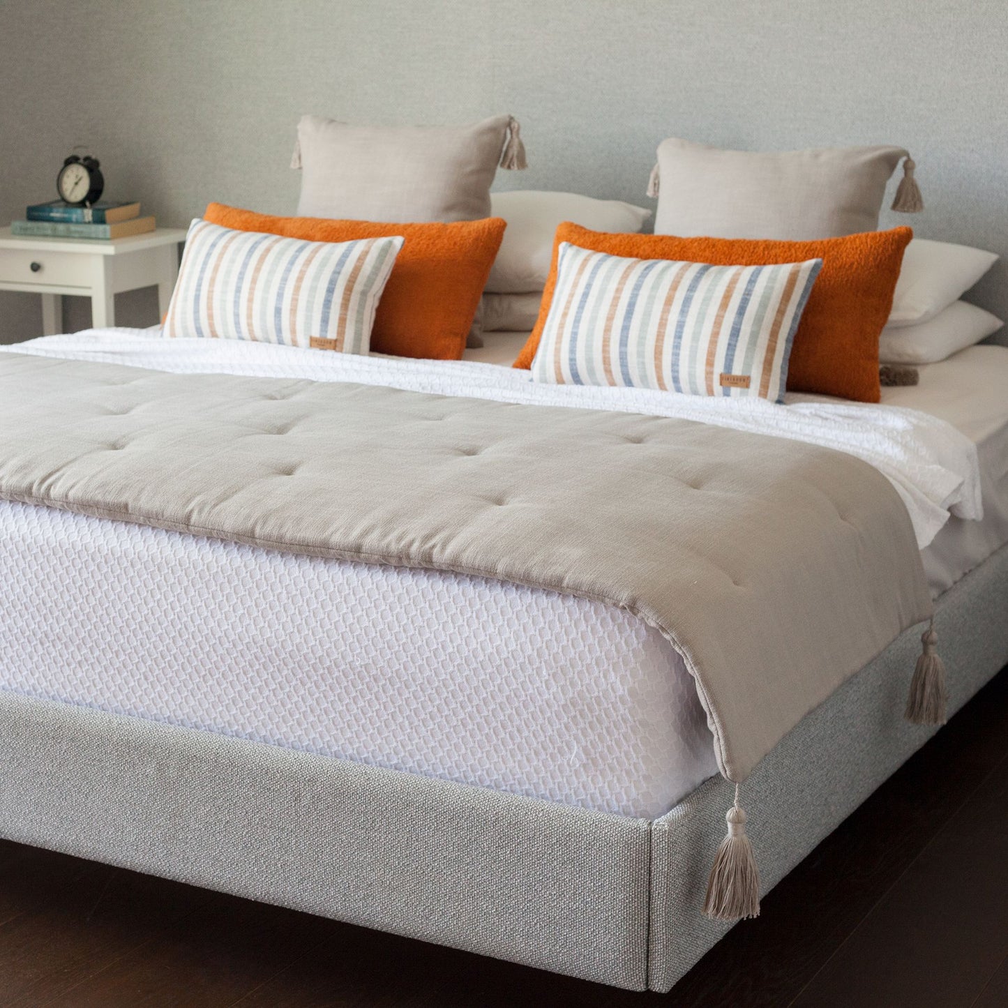 Loom Linen Tasseled Bed Runner + 6 Pillow Set Cozy Capri (Cover Only)