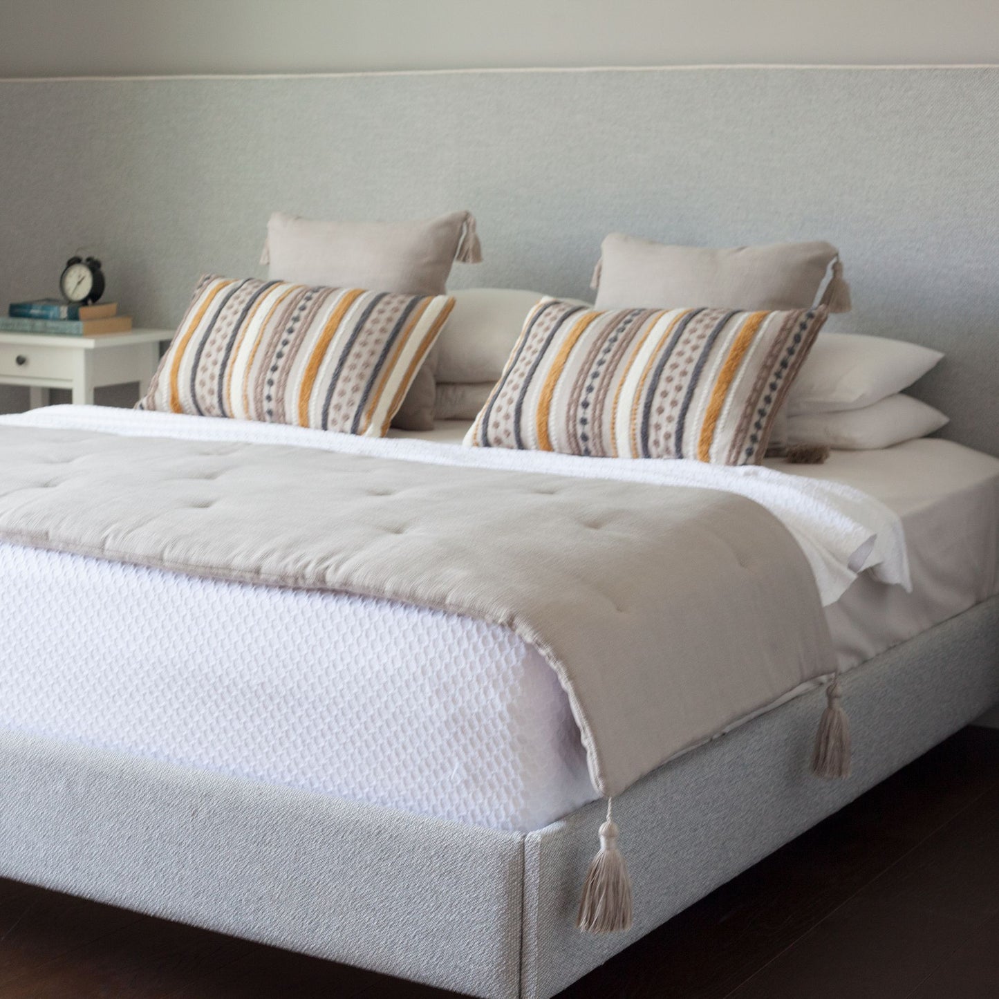 Loom Linen Tasseled Bed Runner + 4 Pillow Set Nomad (Cover Only)