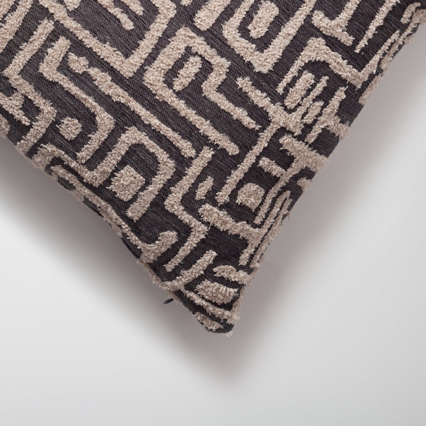 Gilda - Maze Patterned Linen Pillow 18x18 Inch - Anthracite (Cover Only)