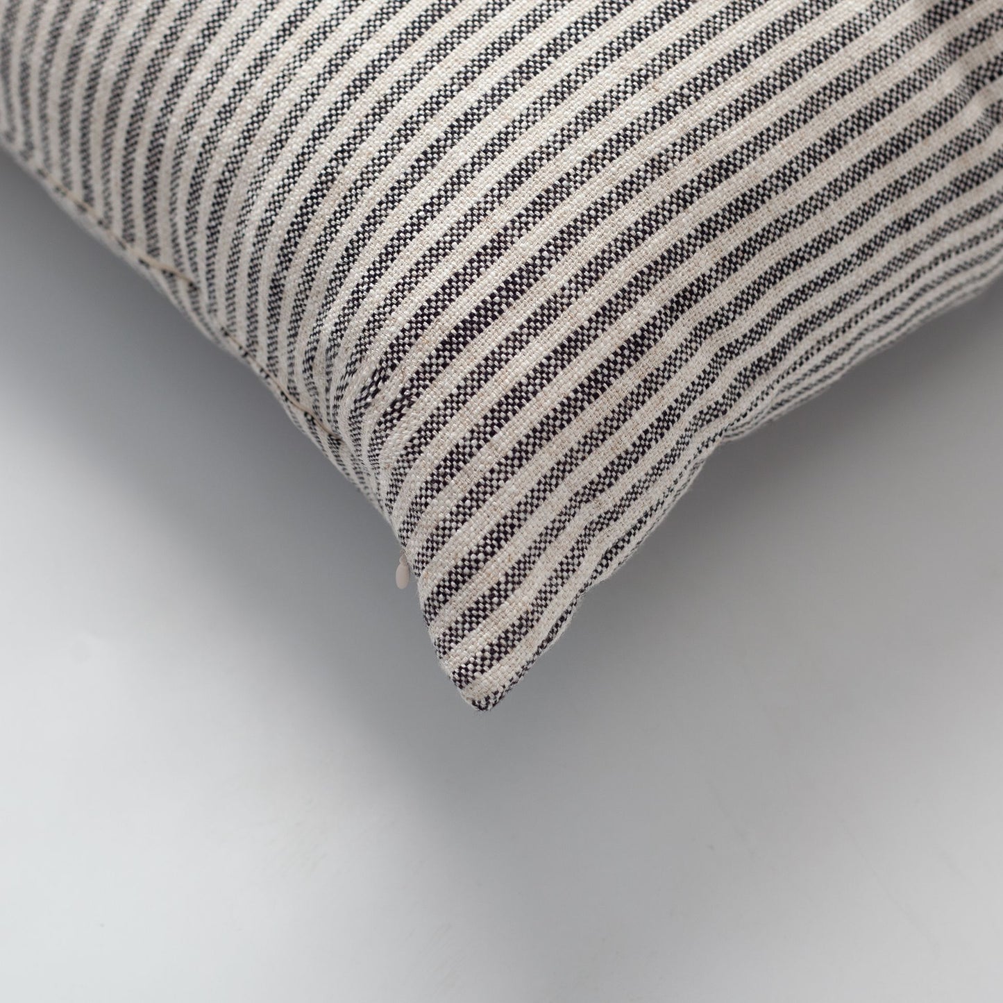 Zuma - Linen Striped 100% Natural Throw Pillow 45x45 - Black
