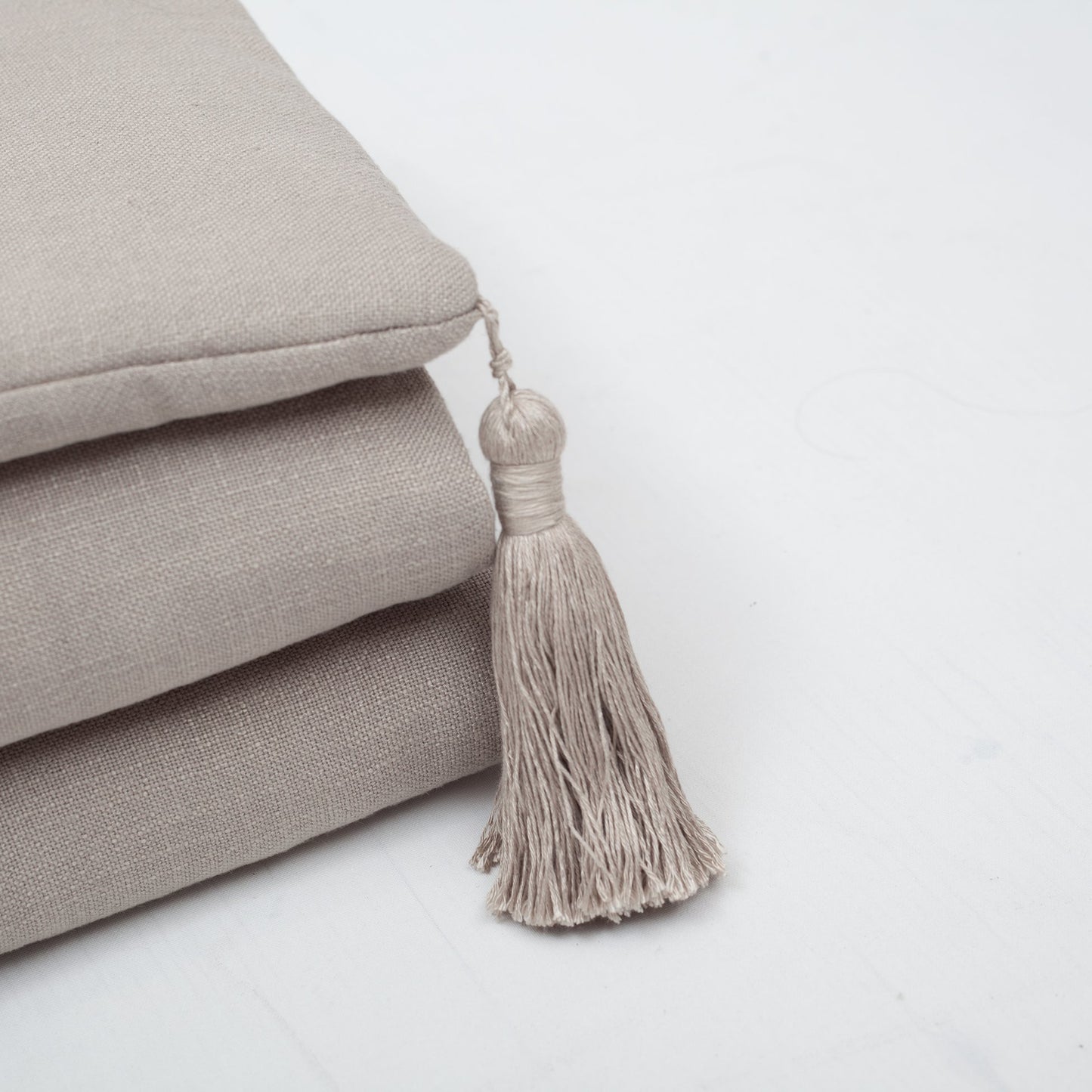 Loom Linen Tasseled Bed Runner + 5 Pillow Set Nomad Julia - Blue (Cover Only)