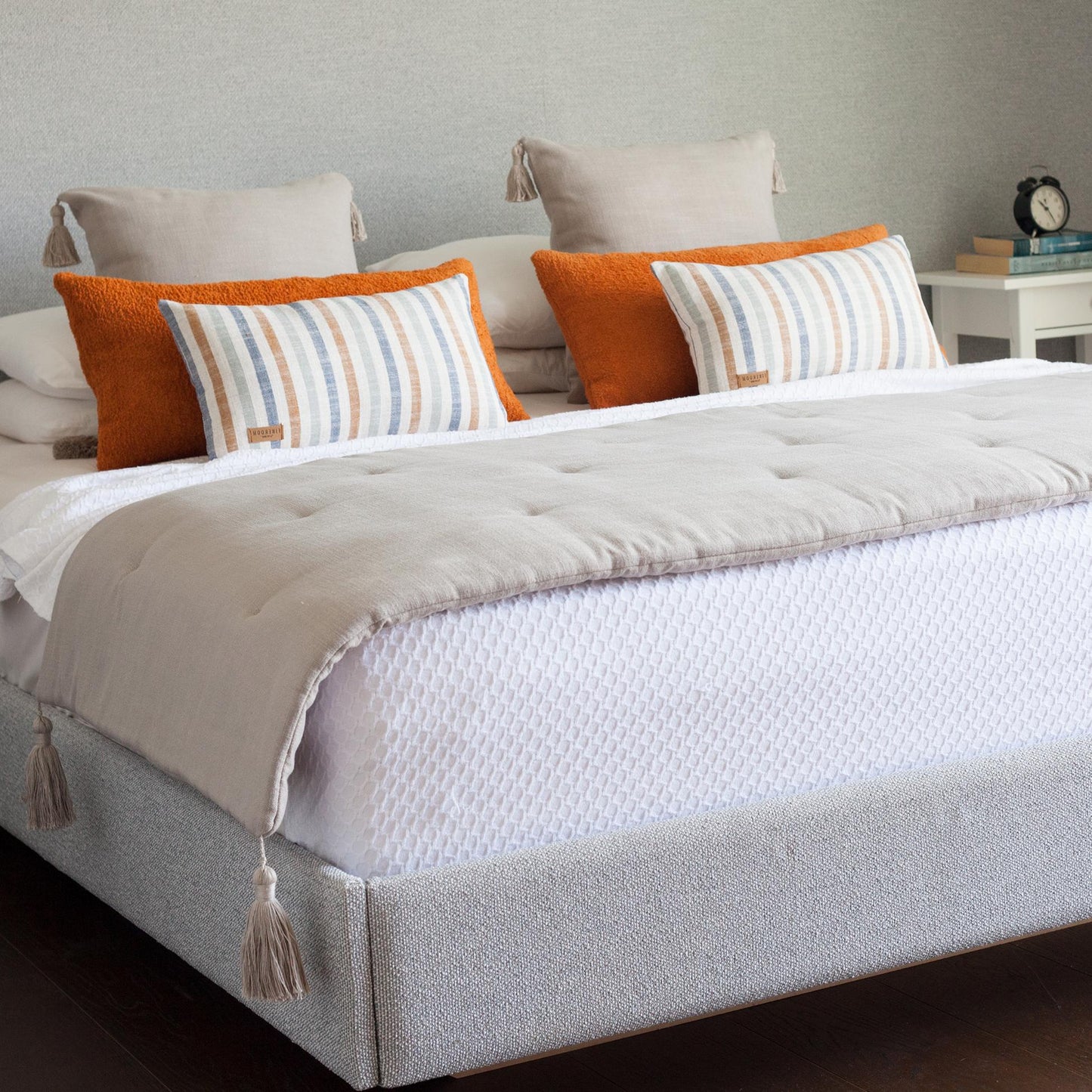 Loom Linen Tasseled Bed Runner + 6 Pillow Set Cozy Capri (Cover Only)