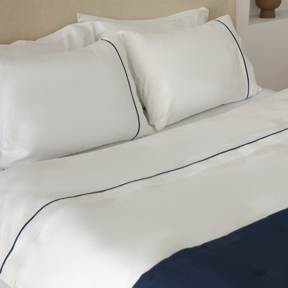 Lusso' 100% Cotton Double White Duvet Cover Set with Navy Blue Welt