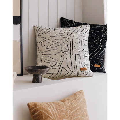 Amorf - Abstract Patterned 20x20 Inch Cushion - White and Black (Cover Only)