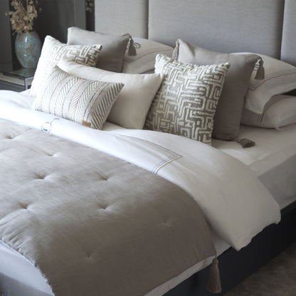 Loom Linen Tasseled Bed Runner + 6 Pillow Set Gilda Sense (Cover Only)