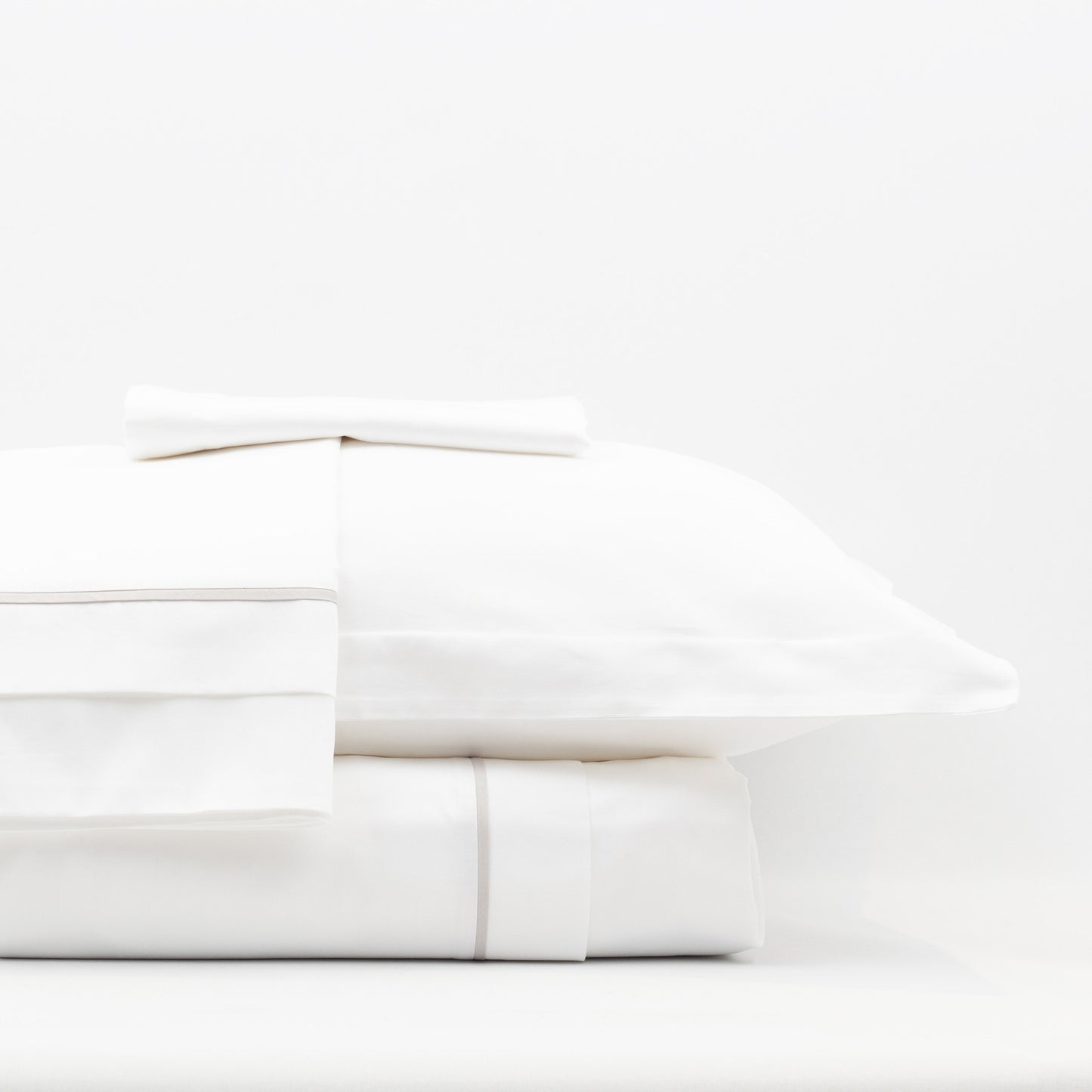 Lusso' 100% Cotton Double Stone Grey Petied White Duvet Cover Set